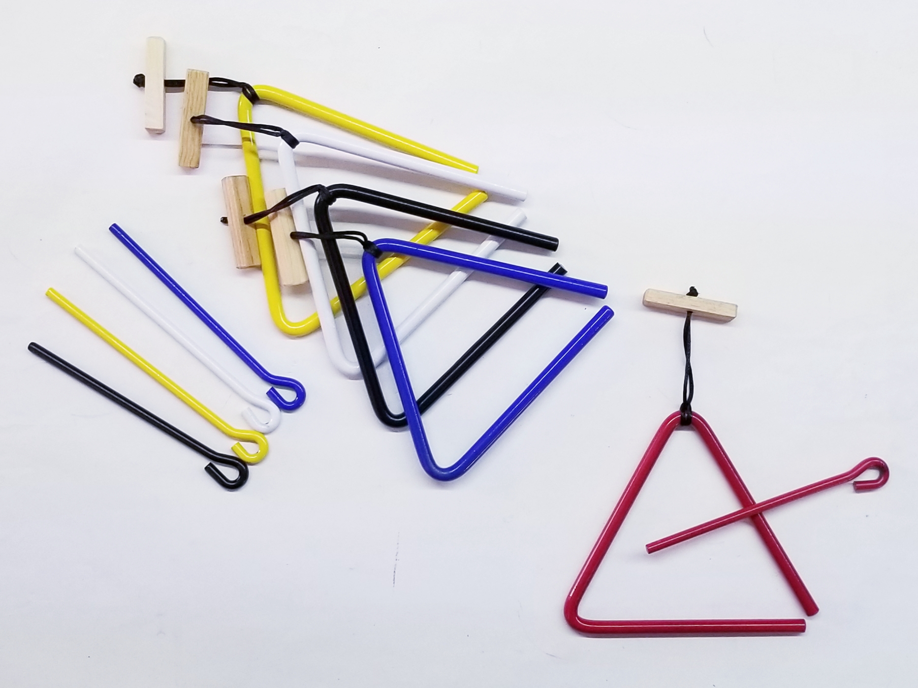 TRIANGULOS ALUMINIO grueso, 14 cm x LADO colores c/golpeador jgo