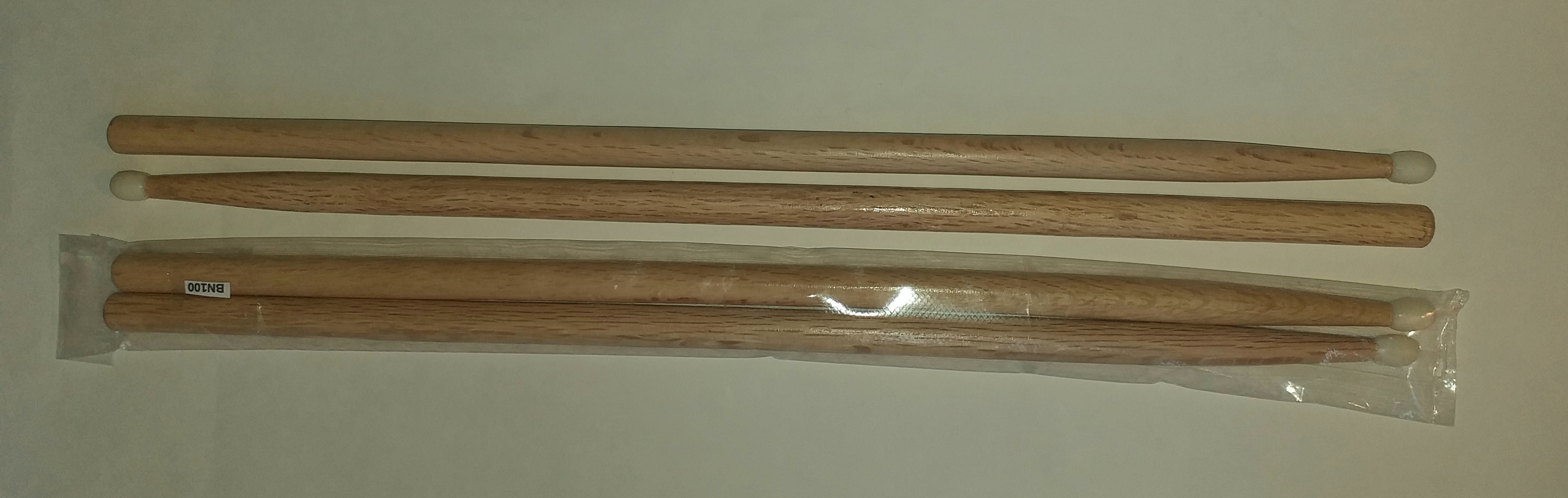 BAQUETAS BATERÍA MADERA DURA PUNTA DE PLÁSTICO delgada (5BD) NAT