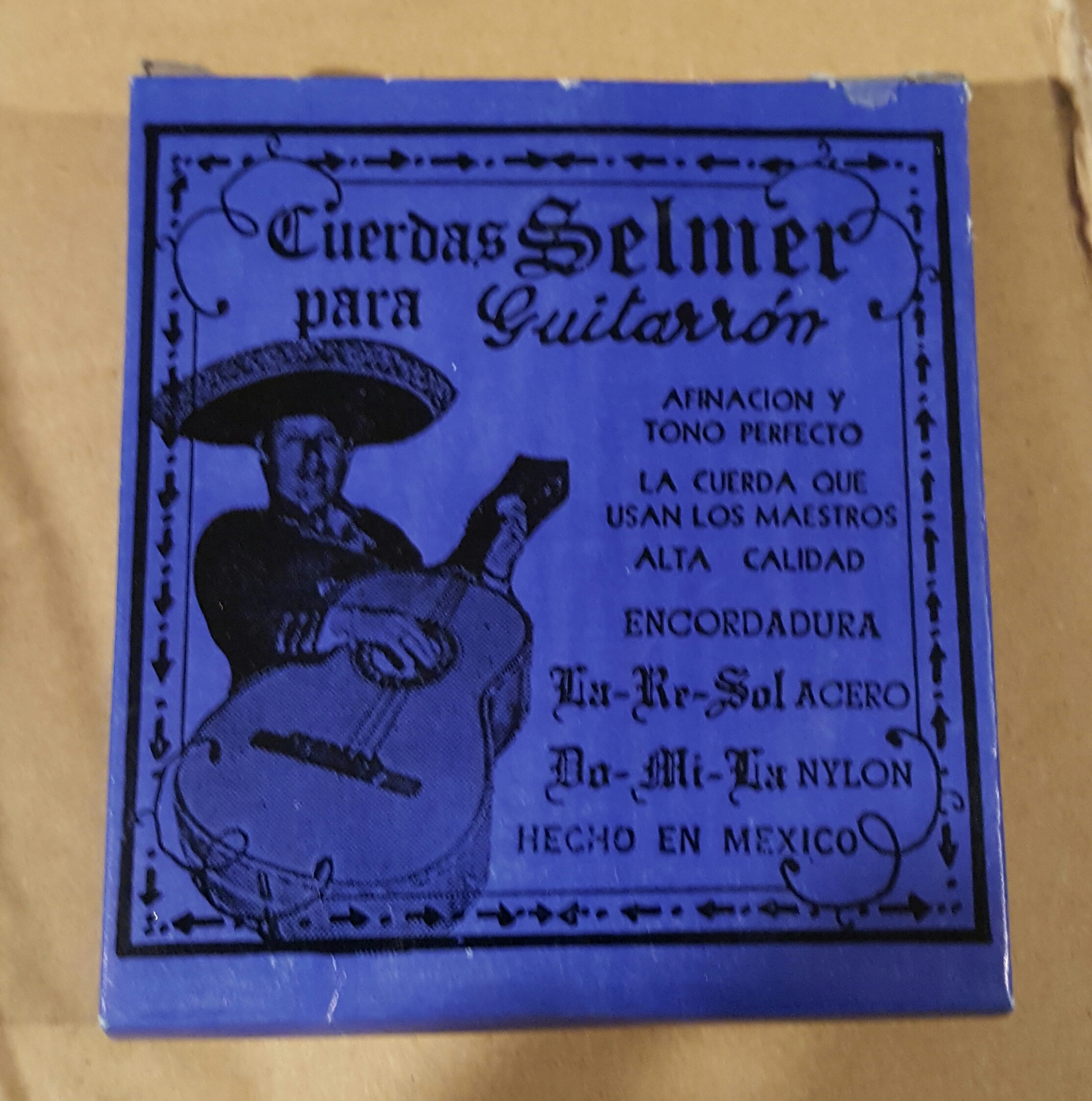 ENCORDADURA GUITARRÓN SELMER NYLON AZUL FLUORESCENTE CUERDA(jgo)