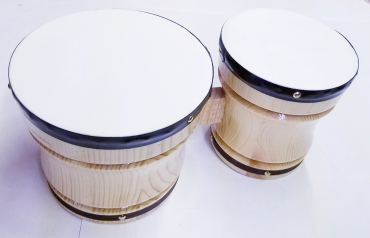 (imagen para) BONGO MADERA grande PROFESIONAL CON PIEL VASOS 6" y 6.5" aprox