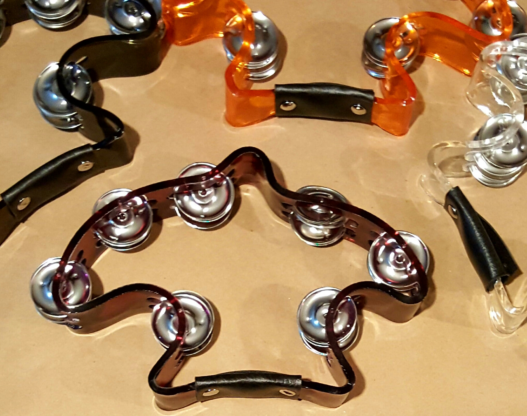 (imagen para) panderos acrilico paloma 2 filas sonajas colores 9"