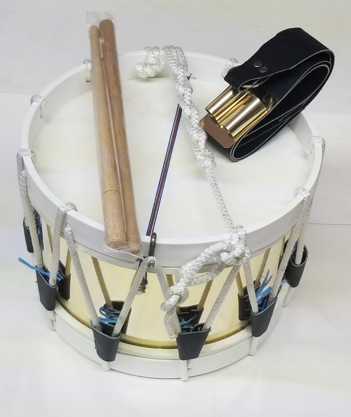 (image for) Band Drum 13” brass, w/ drumsticks, synthetic patches