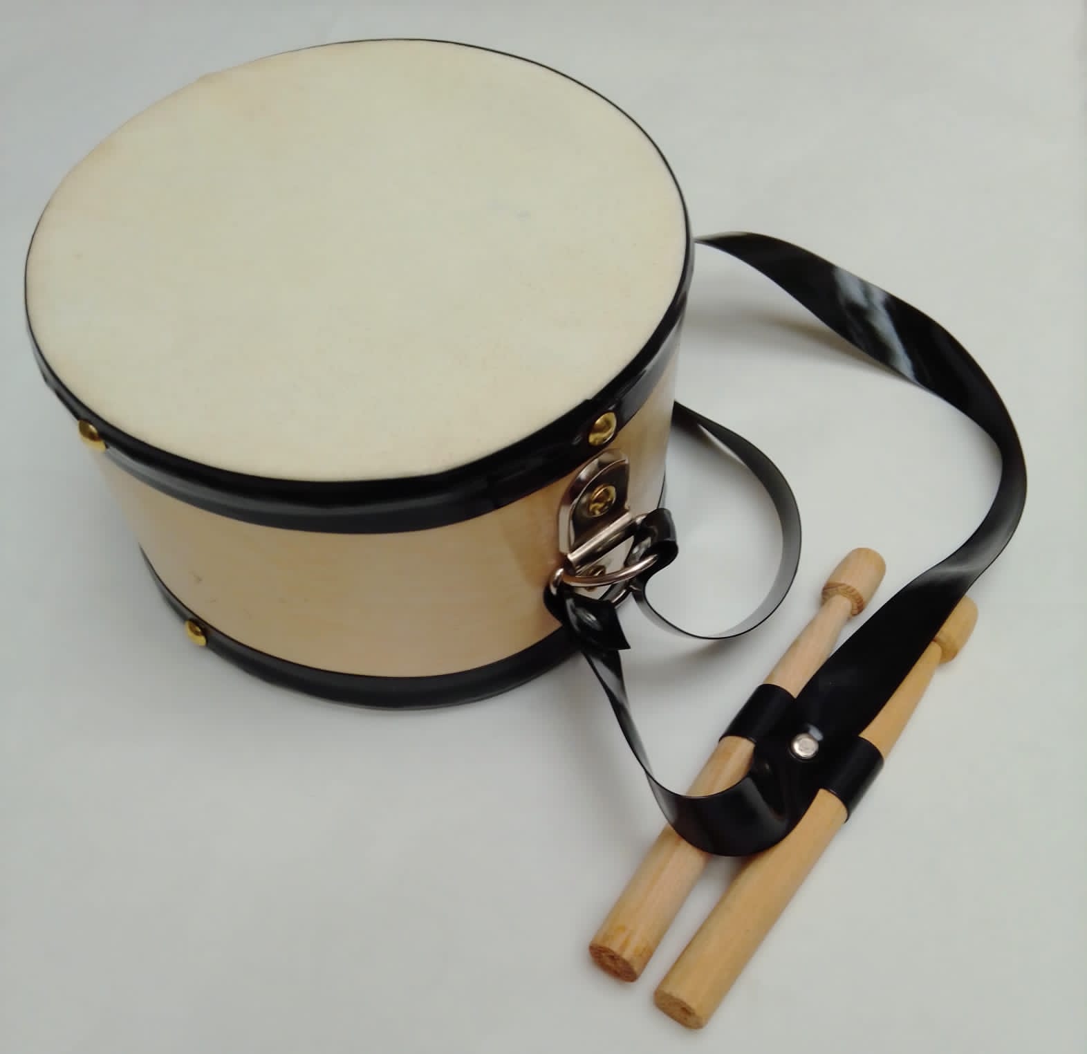 (imagen para) MINI TAMBORA 2 PIELES PORTACAJA PLÁST BAQUET INF NAT 6X3.5" pz