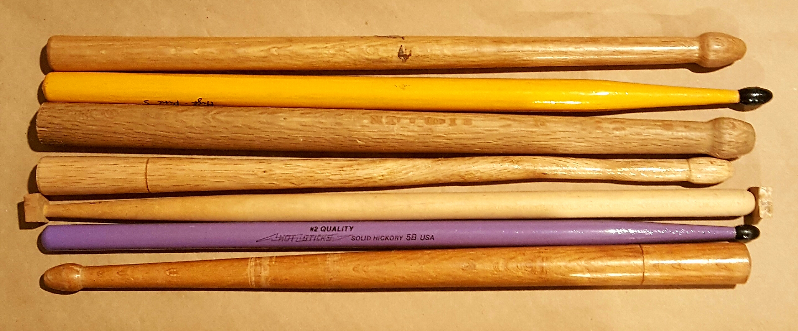 (imagen para) BAQUETAS SALDO, DIFERENTES TAMAÑOS Y COLORES MALTRATADAS (PAR)