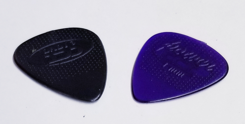 (imagen para) PLUMA guitarras FORMA DE GOTA dadi power COLORES gruesa