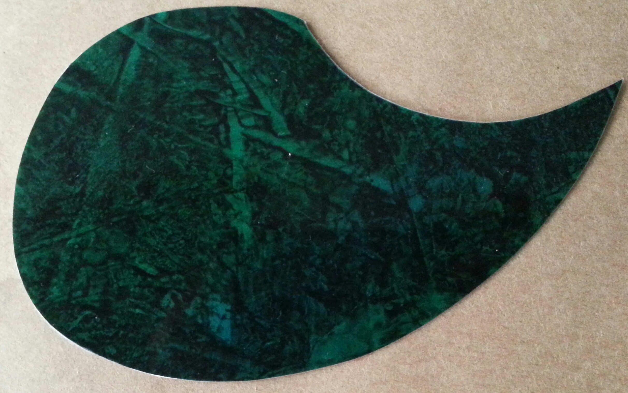 (image for) scratchplate green, teardrop, adhesive for mandolin