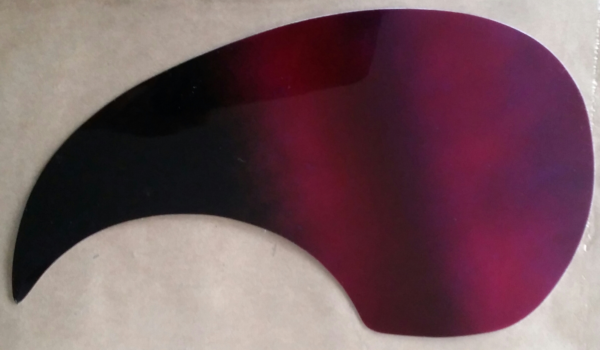 (imagen para) micas para guitarras adhesivas SILUETA GOTA negro con morado (pz