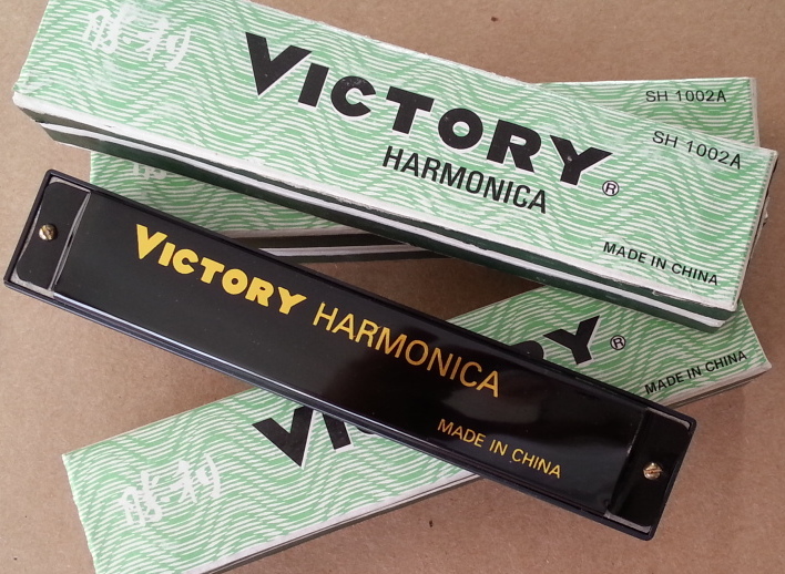 (imagen para) ARMÓNICA VICTORY 40 VOCES COLORES (pz)