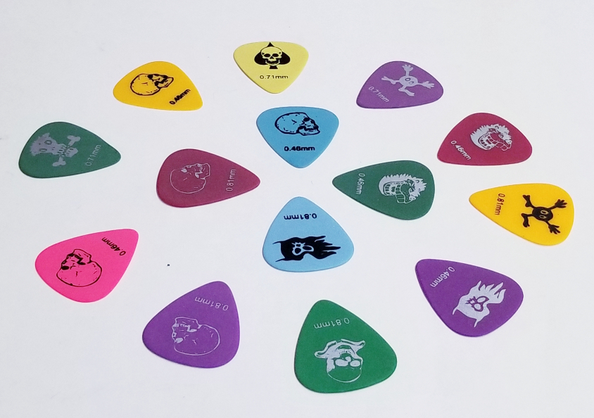 (imagen para) pluma diseño Monster, Alice (pz)