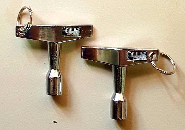 (imagen para) LLAVE AFINACIÓN CABEZA CUADRADA DE TAROLA BATERÍA (PZ)