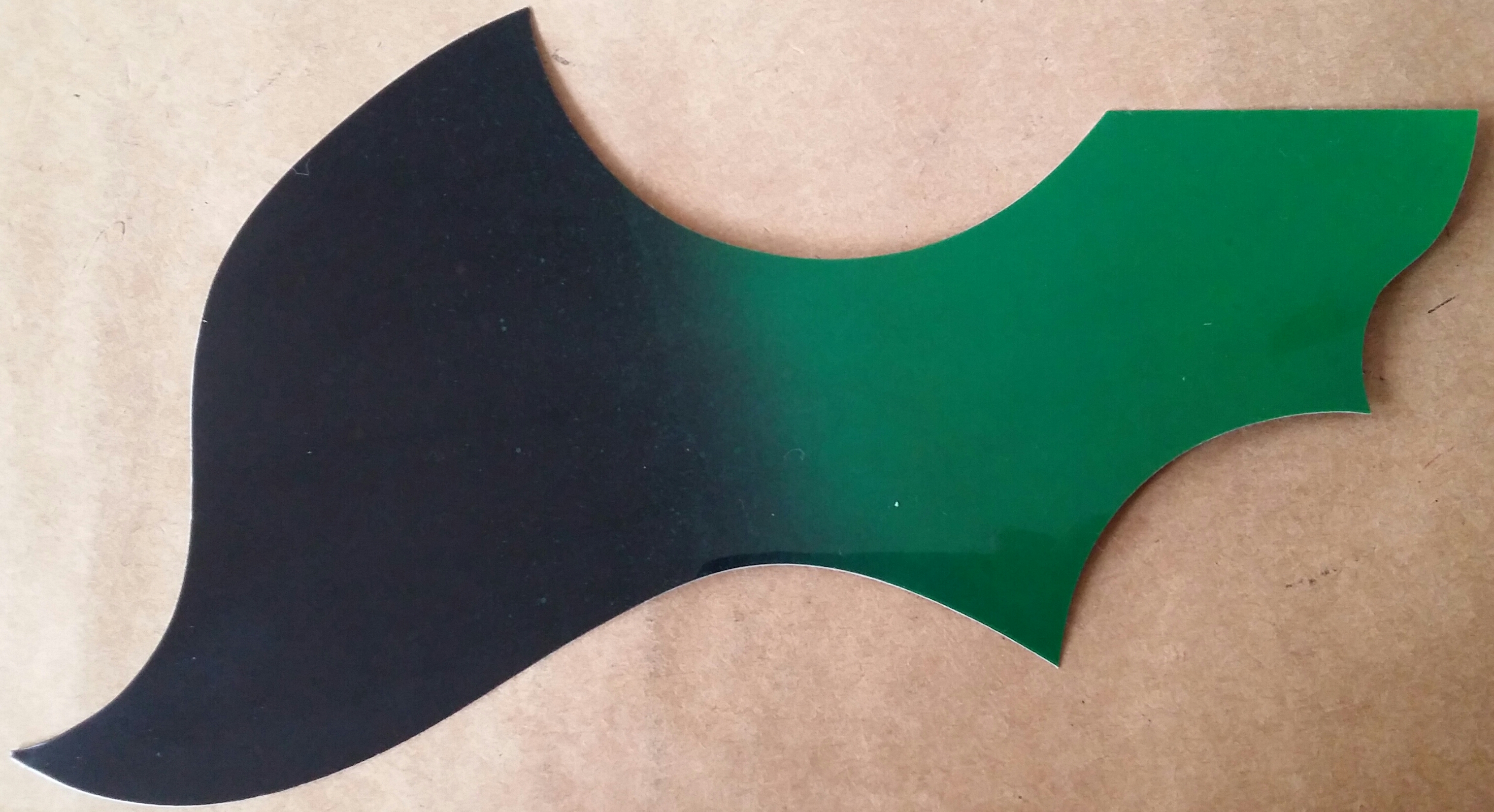 (imagen para) micas para guitarras adhesivas japonesa bicolor negro con VERDE